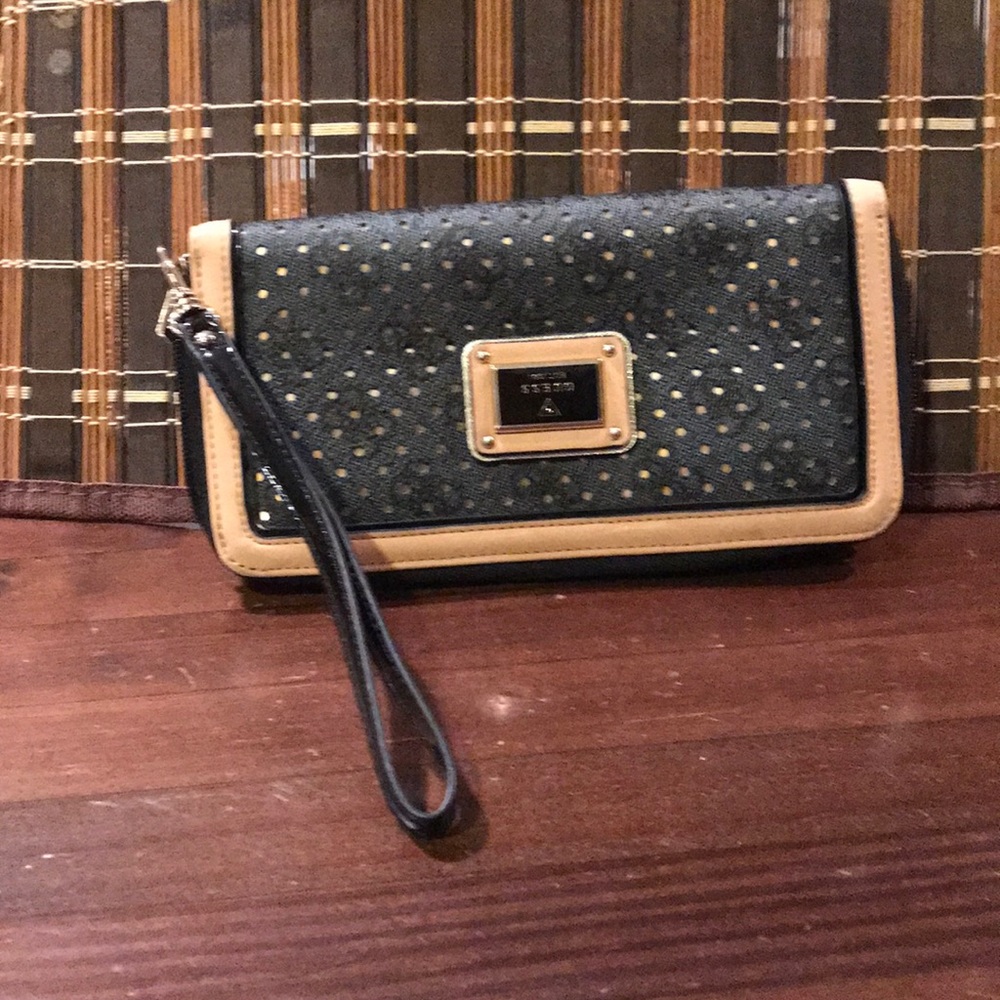 Guess purse